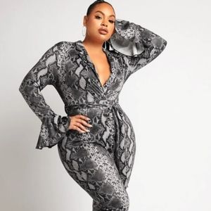 Womens Belted Jumpsuit Size 1XL